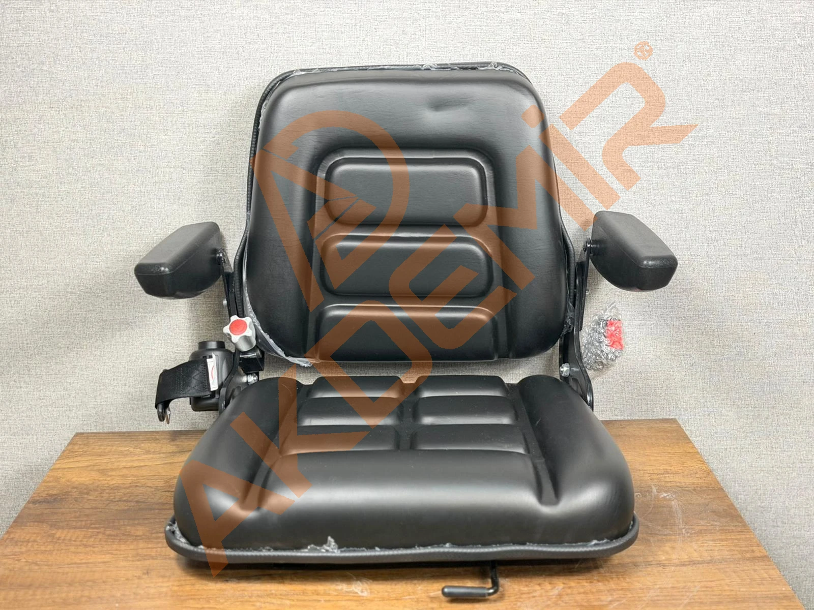 FORKLİFT KOLTUĞU EMNİYET KEMERLİ KOLÇAKLI EKONOMİK